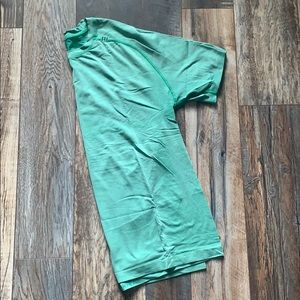 Lululemon Metal Vent Tech Tee